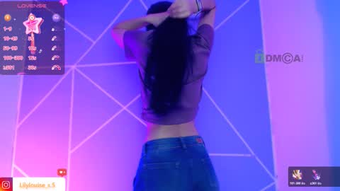 Liliana online show from November 7, 2025, 3:17 am