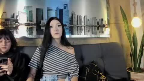 Snapshot of liilyrose chatting on July 2, 2026, 2:01 pm Liilyrose online show from July 2, 2026, 2:01 pm