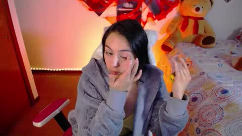 Snapshot of lika_little3 chatting on October 27, 2025, 10:03 pm Liika online show from October 27, 2025, 10:03 pm