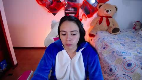 Snapshot of lika_little3 chatting on November 8, 2025, 3:50 am Liika online show from November 8, 2025, 3:50 am