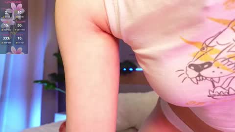 Lilian online show from February 20, 2026, 8:42 pm