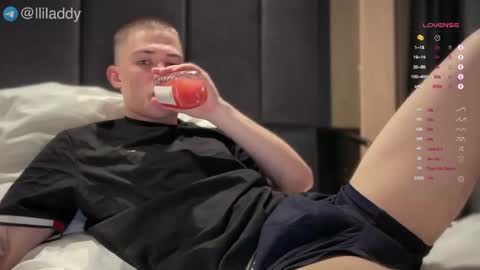 Snapshot of lil_addy chatting on October 26, 2025, 10:21 am Addy online show from October 26, 2025, 10:21 am