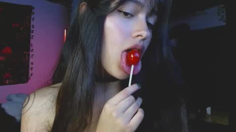 Snapshot of lil_angel7 chatting on February 9, 2026, 11:42 pm lil angel7 online show from February 9, 2026, 11:42 pm