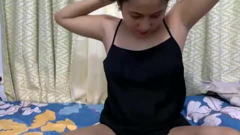 lil_baby4u online show from September 15, 2025, 7:08 am