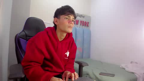 LIAM online show from December 14, 2025, 3:56 am