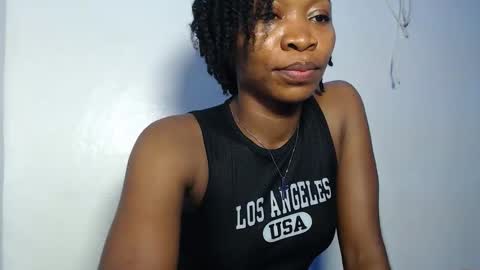 Snapshot of lil_baddie0 chatting on February 24, 2026, 7:45 pm lil_baddie0 online show from February 24, 2026, 7:45 pm