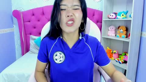Lili Cey online show from January 18, 2025, 2:23 pm