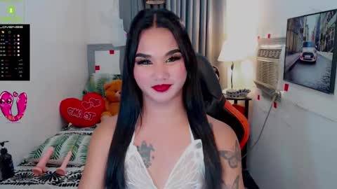 LILY online show from February 26, 2025, 10:53 pm