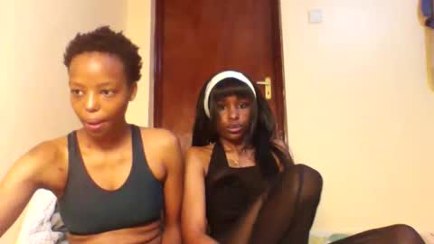 Snapshot of lil_miss9 chatting on September 27, 2025, 2:11 pm Lil miss online show from September 27, 2025, 2:11 pm