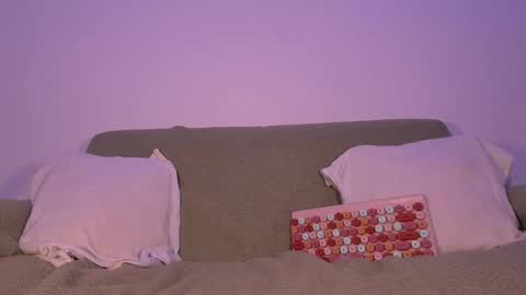 Snapshot of lil_muh chatting on November 6, 2025, 12:33 am Lilmuh online show from November 6, 2025, 12:33 am