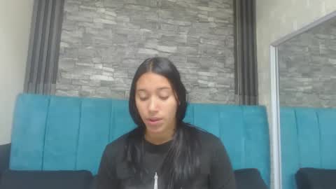 lil_rose2006 online show from October 3, 2025, 12:35 pm