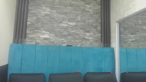 lil_rose2006 online show from October 20, 2025, 12:49 pm