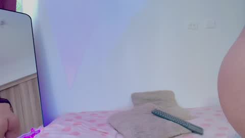 Lola online show from May 23, 2026, 9:52 pm