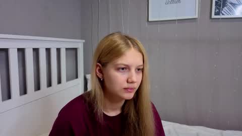 Snapshot of lil_tasty33 chatting on March 7, 2026, 3:14 am Emma online show from March 7, 2026, 3:14 am