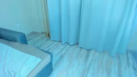 Snapshot of lil_tiffani chatting on June 17, 2026, 12:18 pm lil_tiffani online show from June 17, 2026, 12:18 pm