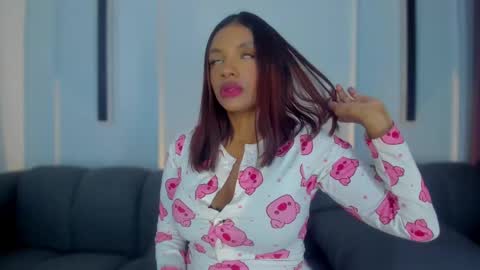 L I L A   online show from February 10, 2025, 9:36 am