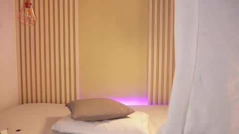 L I L A   online show from February 11, 2026, 3:44 am