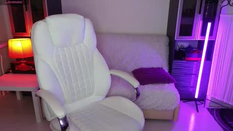 Lila online show from October 25, 2025, 4:46 pm