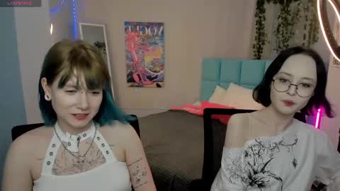 Snapshot of lilac_muse chatting on May 11, 2026, 11:05 am Lili online show from May 11, 2026, 11:05 am