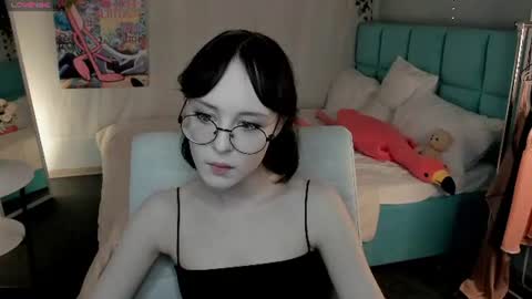 Snapshot of lilac_muse chatting on July 11, 2026, 11:13 am Lili online show from July 11, 2026, 11:13 am