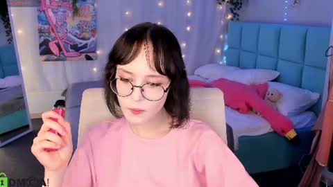 Snapshot of lilac_muse chatting on July 20, 2026, 11:12 am Lili online show from July 20, 2026, 11:12 am
