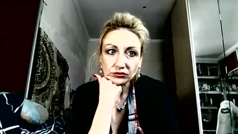 Snapshot of lilaniloverx chatting on January 14, 2026, 10:32 am LilaniLoverx online show from January 14, 2026, 10:32 am