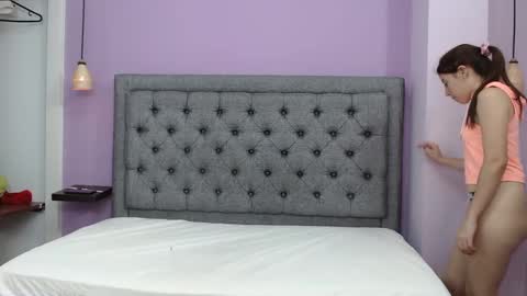 Lilasuni online show from December 10, 2024, 2:39 pm