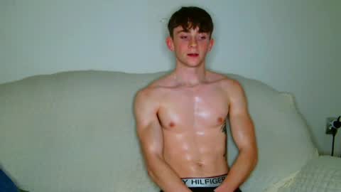 lilbearxxxx online show from March 28, 2026, 3:39 am