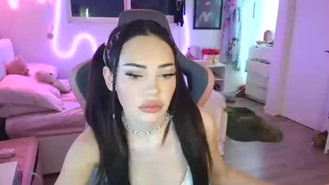 lilbina online show from October 18, 2025, 4:15 am