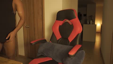 Snapshot of lildantear chatting on December 1, 2025, 3:44 am Dante online show from December 1, 2025, 3:44 am