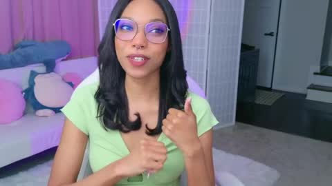 evie online show from March 24, 2026, 1:32 am