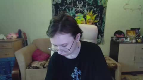 Lil online show from December 19, 2024, 10:02 am