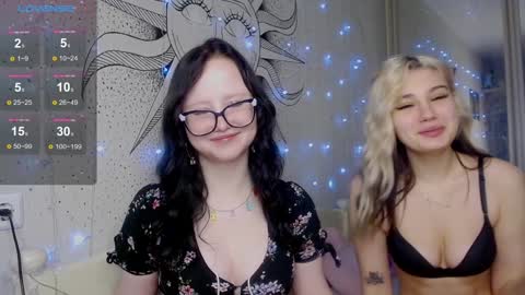 Nika and Lori online show from December 23, 2024, 12:52 pm