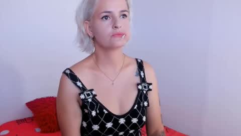 Snapshot of lili_latina47 chatting on October 4, 2025, 6:39 pm Lili online show from October 4, 2025, 6:39 pm