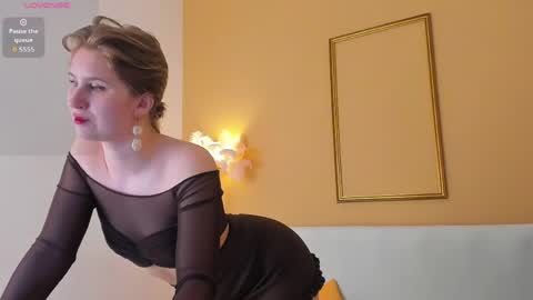 Snapshot of lilianadaniels chatting on May 9, 2026, 1:33 am Lilian online show from May 9, 2026, 1:33 am
