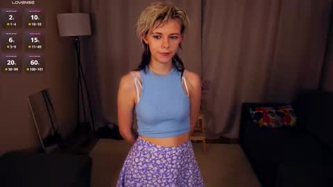 Lilian online show from September 23, 2025, 8:50 am