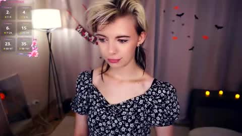 Lilian online show from October 10, 2025, 6:12 am