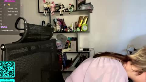 Lilian online show from April 3, 2026, 7:28 am