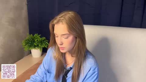 LilianLees online show from October 7, 2025, 4:59 pm