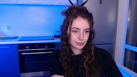 Lilu online show from February 12, 2026, 11:00 pm