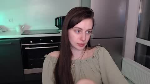 Lilu online show from March 17, 2026, 12:59 am