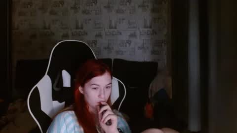 liliawoolf online show from February 5, 2025, 4:37 am