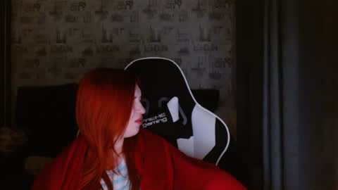 liliawoolf online show from February 7, 2025, 4:27 am