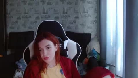 liliawoolf online show from February 12, 2025, 9:20 am