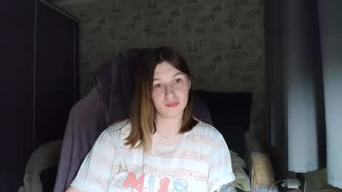 liliawoolf online show from November 28, 2025, 7:16 pm