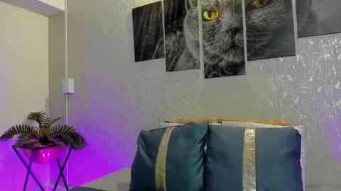 Lili Cooper online show from November 3, 2025, 11:37 pm