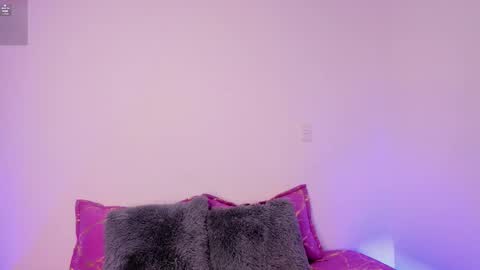   online show from December 18, 2025, 2:39 am