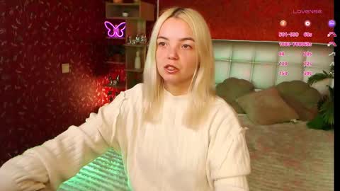 Lilie online show from February 2, 2025, 7:14 pm