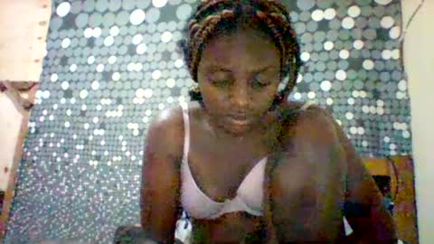 liligal online show from June 24, 2026, 5:28 am
