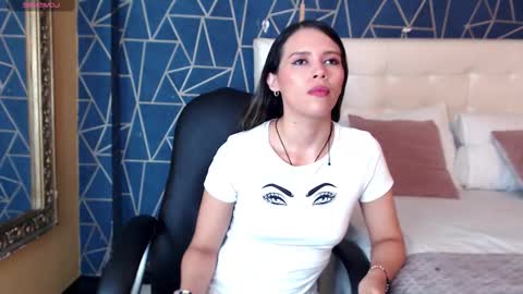 LilyJensen online show from October 13, 2025, 7:58 pm